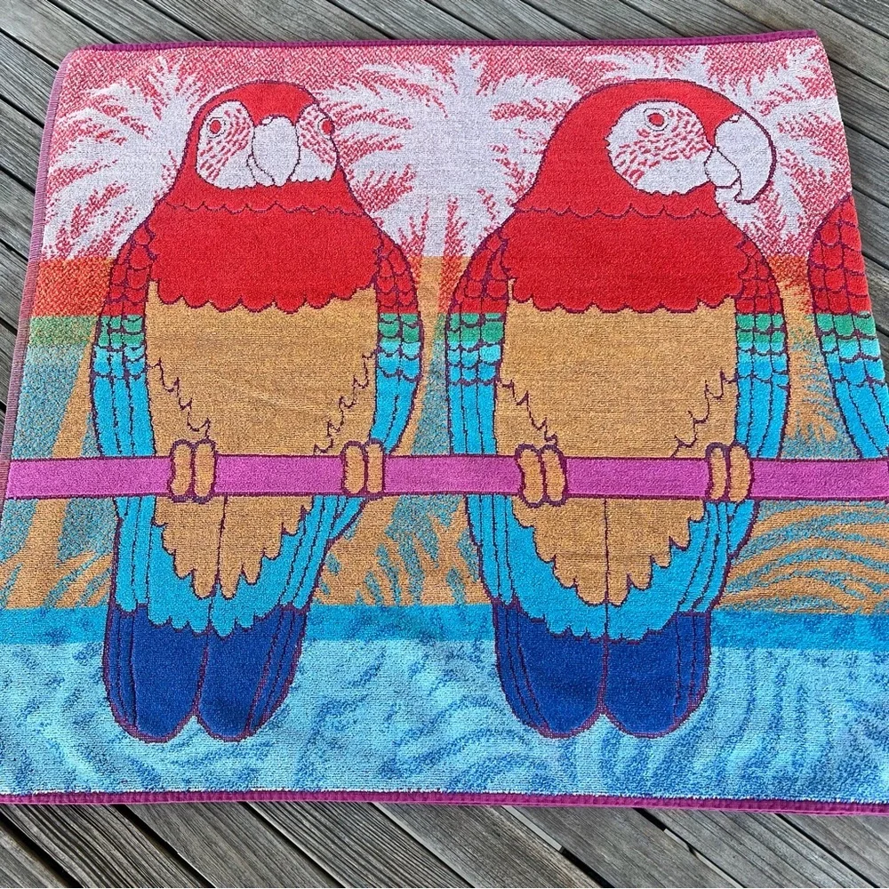 VTG Perched Parrots Palm Trees Retro Beach Towel Bright Colorful 26x55 NICE!